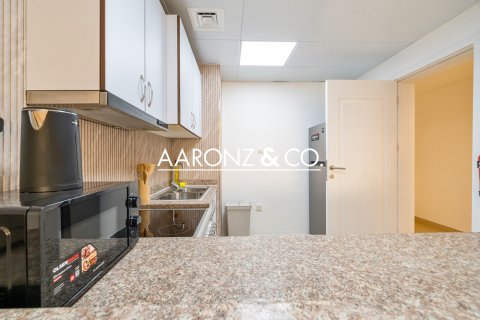 Apartamento en alquiler en Dubai Sports City, Dubai, EAU 2 dormitorios, 129.9 m2 № 670689 - foto 9