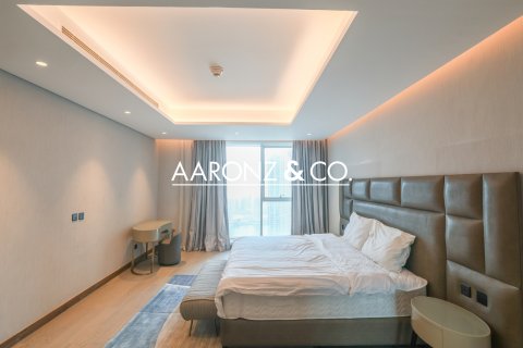 Снять в аренду пентхаус в Бизнес-Бэй, Дубай, ОАЭ 4 спальни, 731.8м2, № 670691 - фото 14