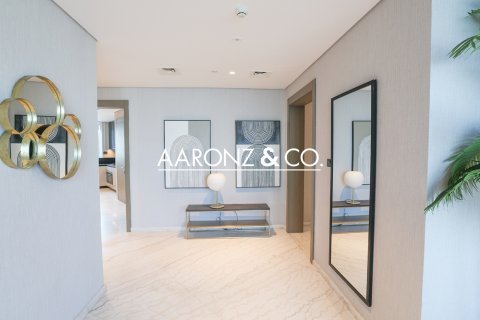 Снять в аренду пентхаус в Бизнес-Бэй, Дубай, ОАЭ 4 спальни, 731.8м2, № 670691 - фото 5