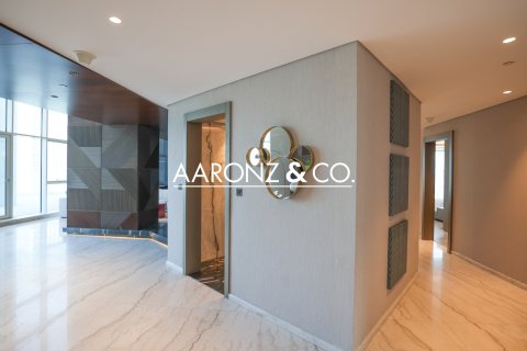 Снять в аренду пентхаус в Бизнес-Бэй, Дубай, ОАЭ 4 спальни, 731.8м2, № 670691 - фото 6