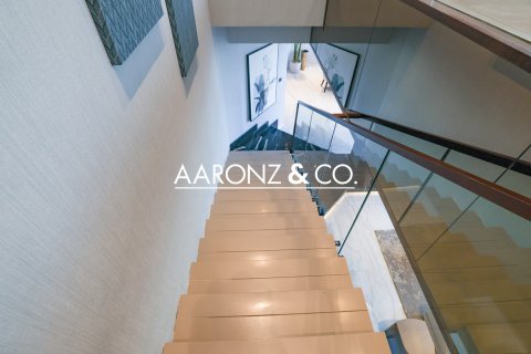 Снять в аренду пентхаус в Бизнес-Бэй, Дубай, ОАЭ 4 спальни, 731.8м2, № 670691 - фото 7