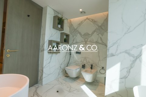 Снять в аренду пентхаус в Бизнес-Бэй, Дубай, ОАЭ 4 спальни, 731.8м2, № 670691 - фото 24