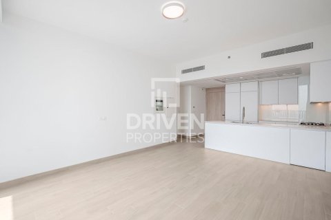 Apartment in Jumeirah Village Circle, Dubai, UAE 2 bedrooms, 126.35 sq.m. № 744585 - photo 2
