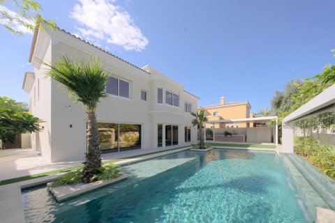 Villa i Arabian Ranches, Dubai, Emiratene 5 soverom, 640.01 kvm nr. 757463