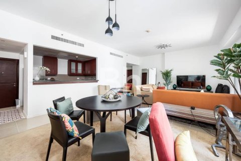 Apartemen di Jumeirah Beach Residence, Dubai, UEA 1 kamar tidur, 106 m2 nomor 643085 - foto 4
