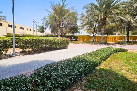 Villa in Jumeirah Village Circle, Dubai, UAE 3 bedrooms, 277.41 sq.m. № 759809