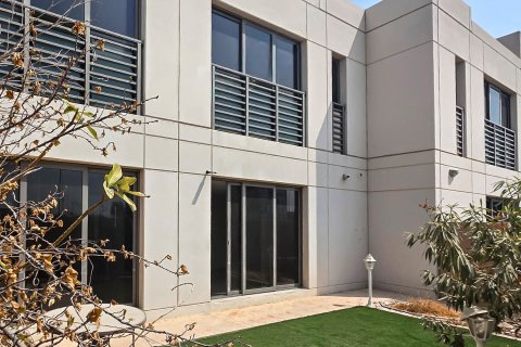 Casa urbana para arrendamento em Muwaileh Commercial, Sharjah, EAU 4 quartos, 302.96 m2 № 759807 - foto 20