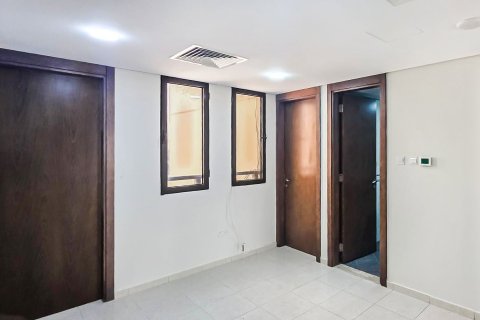 Casa urbana para arrendamento em Muwaileh Commercial, Sharjah, EAU 4 quartos, 302.96 m2 № 759807 - foto 9