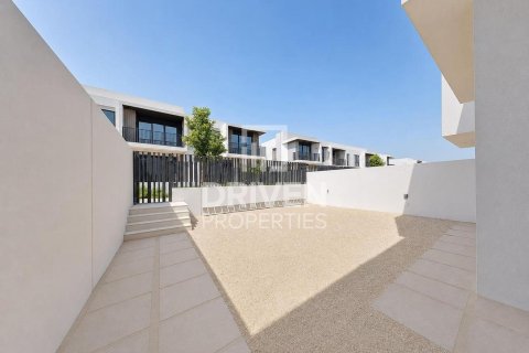 Townhouse in Jebel Ali, Dubai, UAE 3 bedrooms, 240.62 sq.m. № 746346 - photo 18