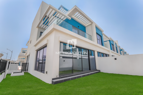 Σπίτι σε Damac Lagoons, Dubai, ΗΑΕ 5 υπνοδωμάτια, 288 τ.μ. Αρ. 665058 - φωτογραφία 1