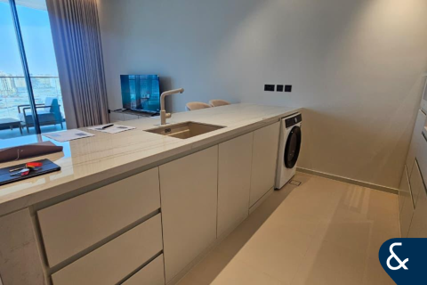 Apartamento para arrendamento em Al Jaddaf, Dubai, EAU 1 quarto, 74 m2 № 698071 - foto 2