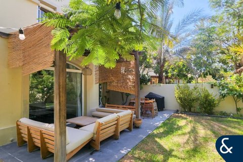 וילה ב The Springs, Dubai, איחוד האמירויות 3 חדרי שינה, 167 מ