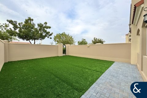 فيلا للإيجار في Dubai Land، دبي، الإمارات العربية المتحدة 3 غرفة نوم ، 169 متر مربع ، رقم 698070 - صورة 2