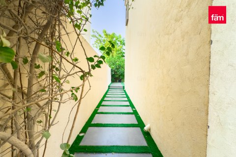 Vilë në Jumeirah Park, Dubai, Emiratet e Bashkuara Arabe 4 dhoma gjumi, 657.4 m2. № 631815 - Foto 27