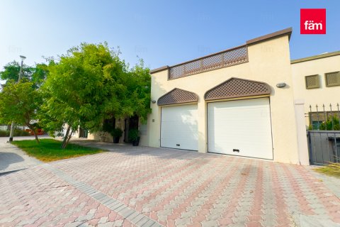 Vilë në Jumeirah Park, Dubai, Emiratet e Bashkuara Arabe 4 dhoma gjumi, 657.4 m2. № 631815 - Foto 29