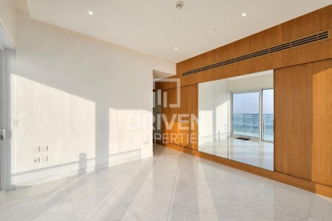 Apartment in Jumeirah Beach Residence, Dubai, UAE 4 bedrooms, 353.12 sq.m. № 765513 - photo 18