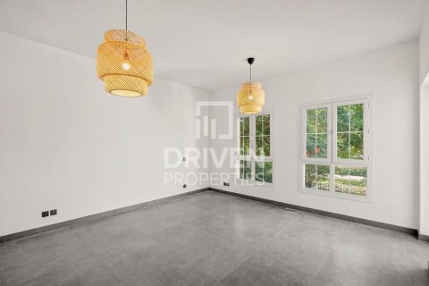 Kuća u nizu u The Springs, Dubai, UAE 3 spavaćih soba, 255.02 m2 Br. 765514 - fotografija 10