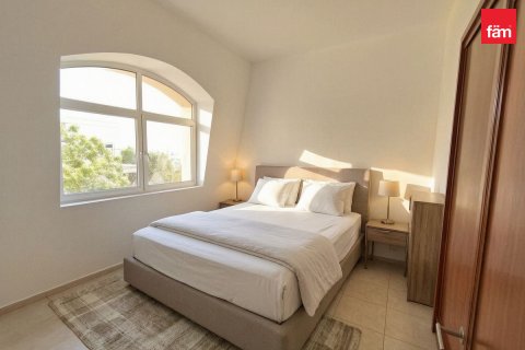 Villa til salgs i Mirdif, Dubai, Emiratene 3 soverom, 220.8 kvm Nr. 718034 - Foto 15