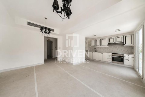 Вилла The Springs, Дубай, БАӘ-да 2 жатын бөлмелер, 206.71 м² № 745345 - фото 1
