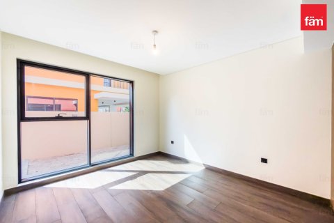 Townhouse in Dubai, UAE 5 bedrooms, 219.6 sq.m. № 732839 - photo 2