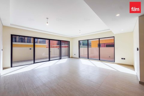 Townhouse in Dubai, UAE 5 bedrooms, 219.6 sq.m. № 732839 - photo 6