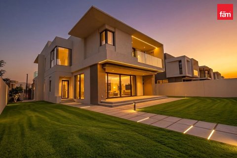Villa en Jebel Ali, Dubai, EAU 4 dormitorios, 629.9 m² № 725890