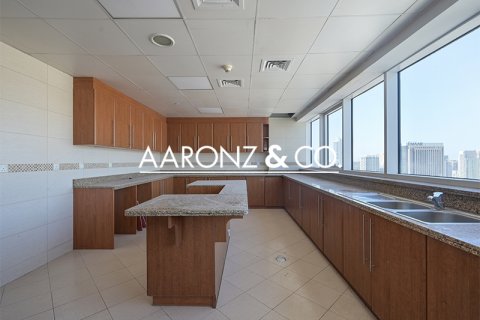 Appartamento in affitto a Jumeirah Lake Towers, Dubai, EAU 3 camere da letto, 334 mq. № 689611 - foto 12