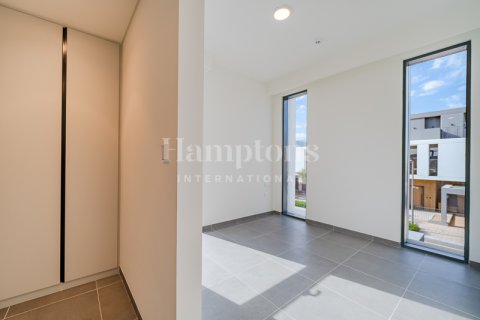 Vilă de închiriat în Arabian Ranches 3, Dubai, EAU 4 dormitoare, 299.99958051 mp.  №659947 - poză 16