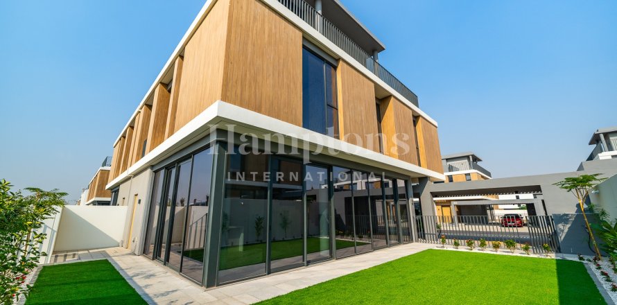 Huvila Arabian Ranches 3, Dubai, Arabiemiraatit 4 makuuhuonetta, 300 m2 № 659947