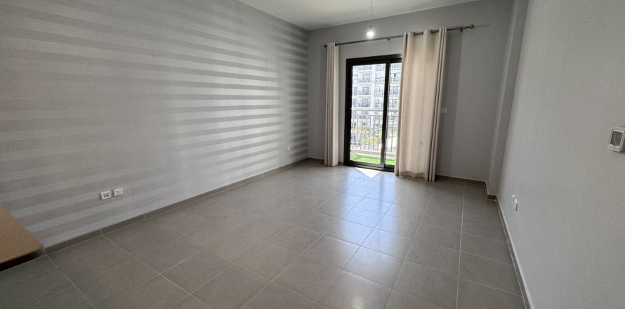 Wohnung in Town Square, Dubai, VAE: 3 Schlafzimmer, 125 m2 Nr. 702115