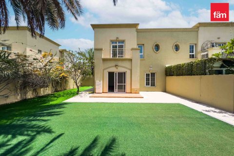 Villa til salg i Dubai, UAE 3 soveværelser, 343.3 kvm № 678374 - foto 1