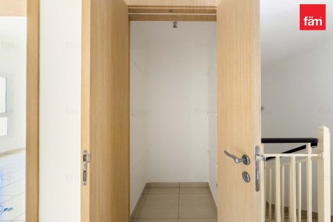 Villa til salg i Dubai, UAE 3 soveværelser, 343.3 kvm № 678374 - foto 8