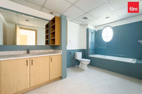 Villa til salg i Dubai, UAE 3 soveværelser, 343.3 kvm № 678374 - foto 6