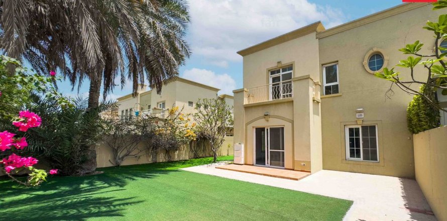 Vila u Dubai, UAE 343.3 m2, 3 spavaćih soba Br. 678374