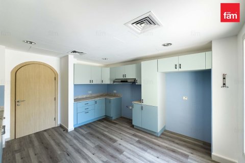 Villa til salg i Dubai, UAE 3 soveværelser, 343.3 kvm № 678374 - foto 10