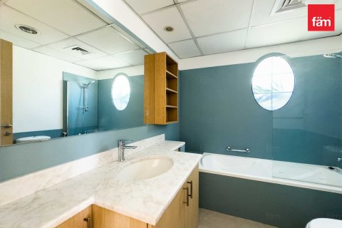 Villa til salg i Dubai, UAE 3 soveværelser, 343.3 kvm № 678374 - foto 7