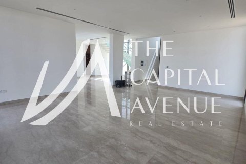 Villa zum Verkauf in Abu Dhabi, VAE 5 Schlafzimmer, 1437 m2 Nr. 652877 - Foto 5