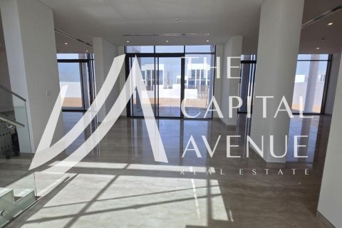 Villa zum Verkauf in Abu Dhabi, VAE 5 Schlafzimmer, 1437 m2 Nr. 652877 - Foto 1