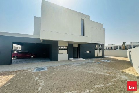 Villa in Dubai, UAE 4 bedrooms, 346.8 sq.m. № 712957 - photo 2