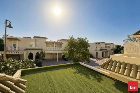 Таунхаус Al Furjan, Дубай, БАӘ-да 3 жатын бөлмелер, 222.6 м² № 712962 - фото 2