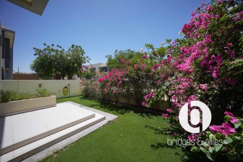 Villa in Dubai Hills Estate, Dubai, VAE 5 slaapkamers, 278 vr.m. nr 697392
