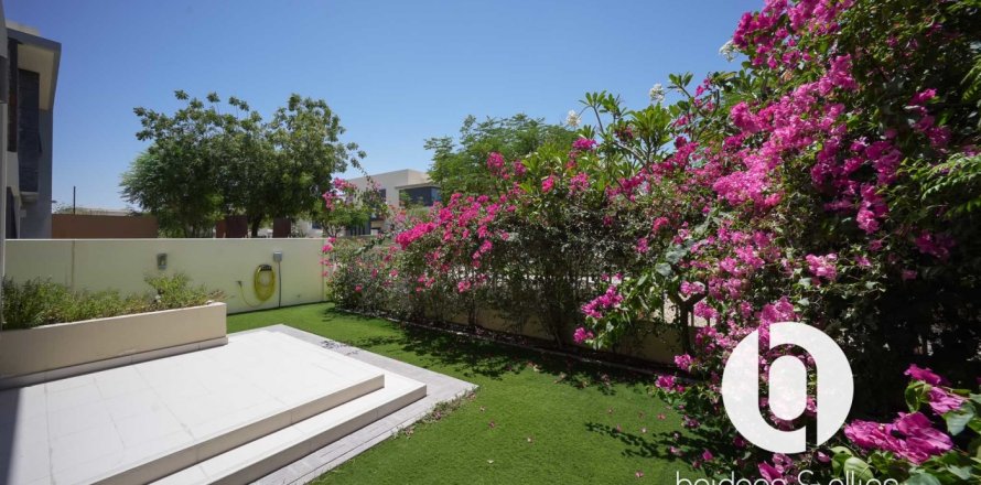 Βίλα σε Dubai Hills Estate, ΗΑΕ 5 υπνοδωμάτια, 278 τ.μ. Αρ. 697392