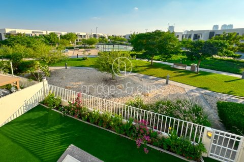 ویلا در Dubai Hills Estate، Dubai ، امارات متحده عربی 5 خوابه ، 278 متر مربع.  شماره 697392