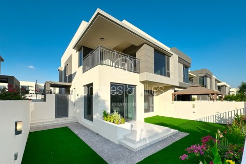 ویلا برای اجاره در Dubai Hills Estate، Dubai، امارات متحده عربی 5 خوابه ، 278 متر مربع ، شماره 697392 - تصویر 2