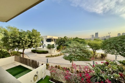 Vila di Dubai Hills Estate, UEA 5 kamar tidur, 278 m2 nomor 697392 - foto 2