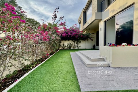 וילה להשכרה ב Dubai Hills Estate, Dubai, איחוד האמירויות  5 חדרי שינה, 278 מ"ר, מספר 697392 - תמונה 14