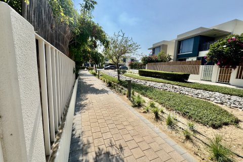 Villa para arrendamento em Dubai Hills Estate, Dubai, EAU 4 quartos, 202 m2 № 697393 - foto 17