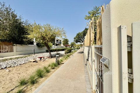 Villa para arrendamento em Dubai Hills Estate, Dubai, EAU 4 quartos, 202 m2 № 697393 - foto 18