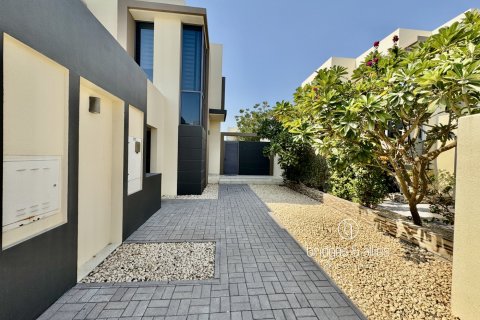 Villa para arrendamento em Dubai Hills Estate, Dubai, EAU 4 quartos, 202 m2 № 697393 - foto 16