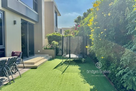 Villa para arrendamento em Dubai Hills Estate, Dubai, EAU 4 quartos, 202 m2 № 697393 - foto 5